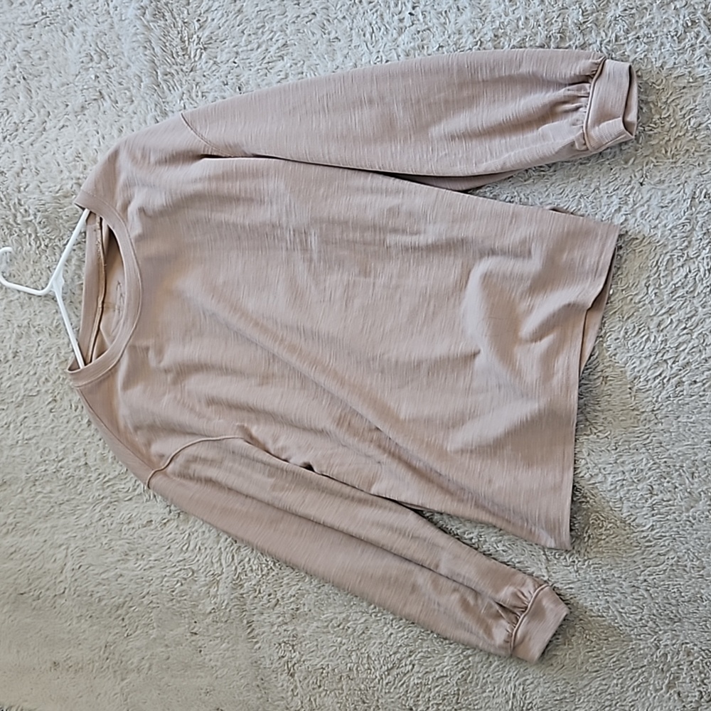 Long sleeve women's size L